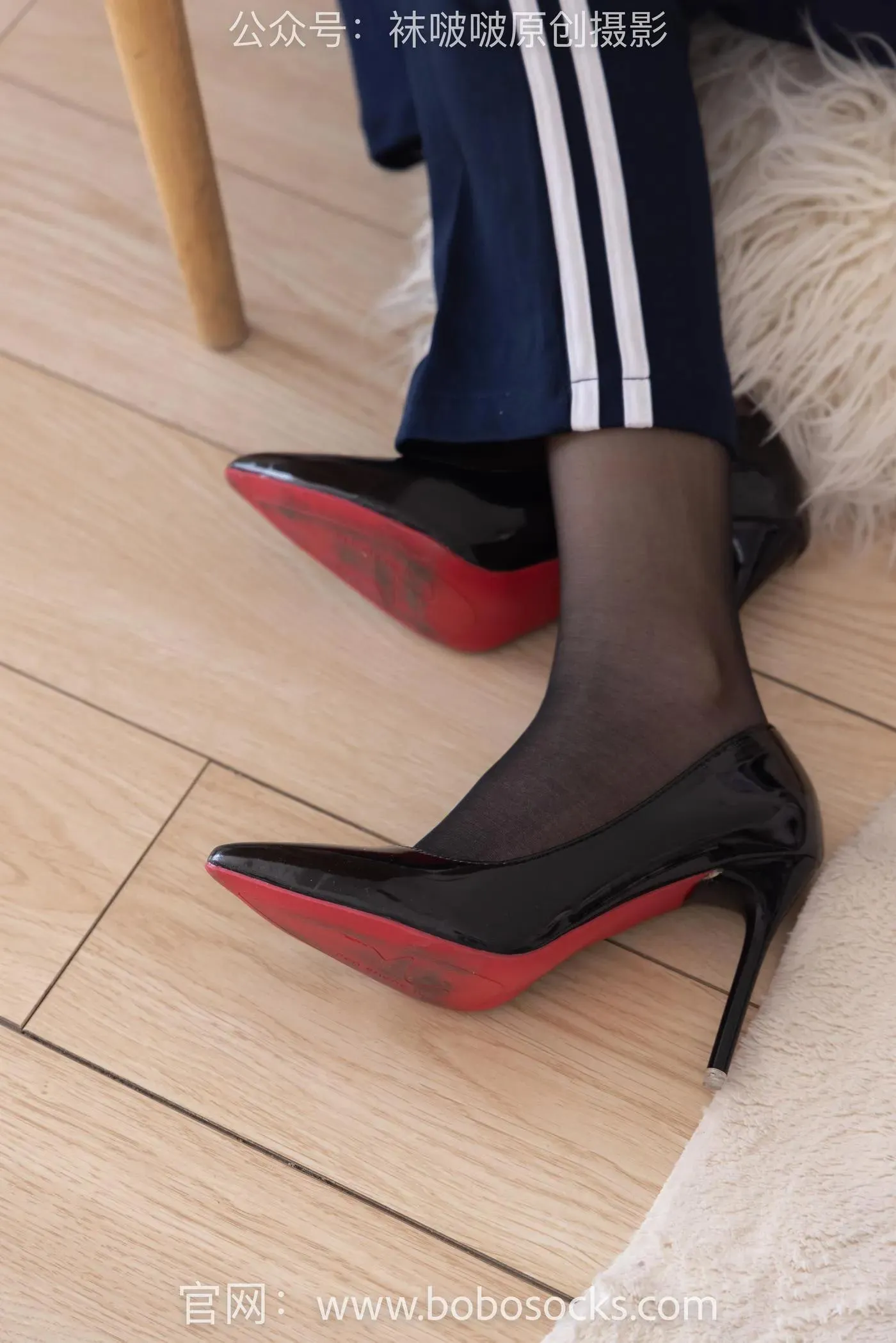 [BoBoSocks袜啵啵]NO.135 小甜豆-高跟鞋、黑丝（脚尖透明款）、裸足 [140P]插图6